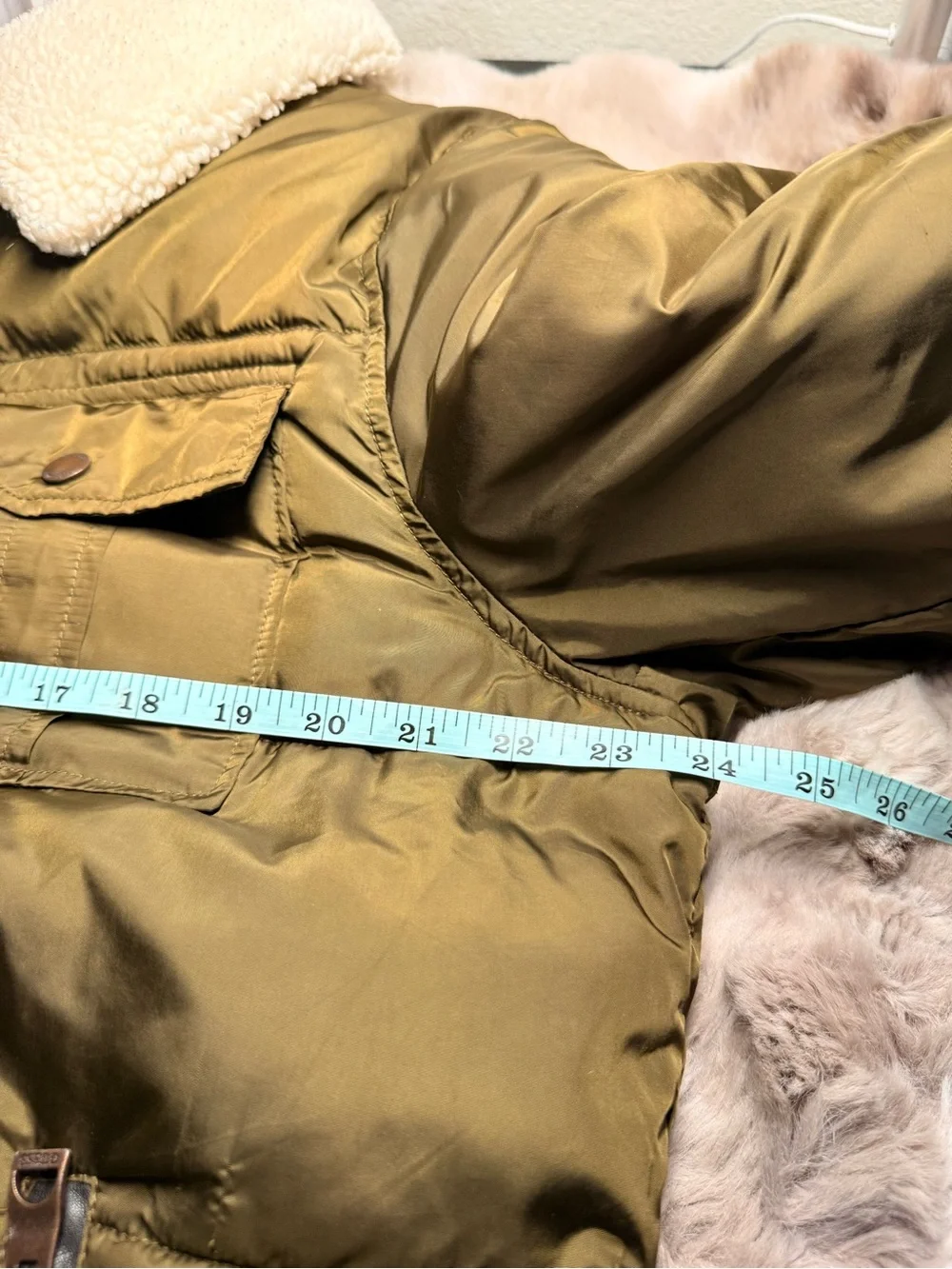 GUESS Olive Green Puffer Jacket with Cream Sherpa Collar